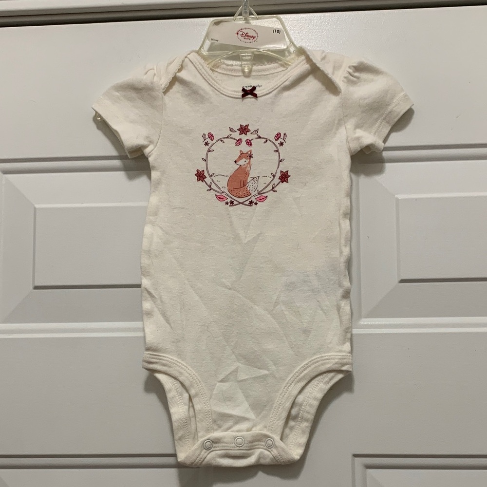 FREE Carter's 100% Cotton Cream Bodysuit with Pink Fox Design Size 6 Months